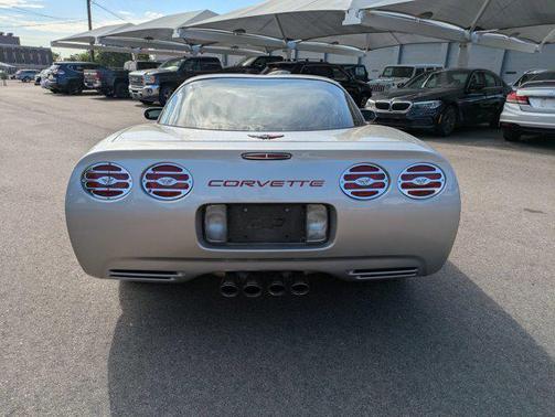 2004 Chevrolet Corvette Base