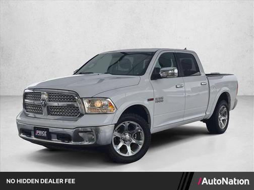 Bright White Clearcoat 2017 RAM 1500 Laramie