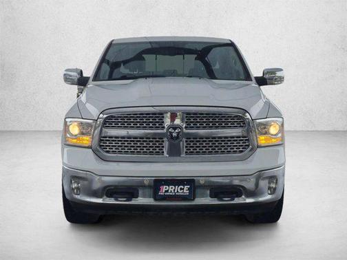 Bright White Clearcoat 2017 RAM 1500 Laramie
