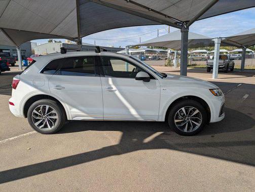 2023 Audi Q5 45 S line Premium Plus
