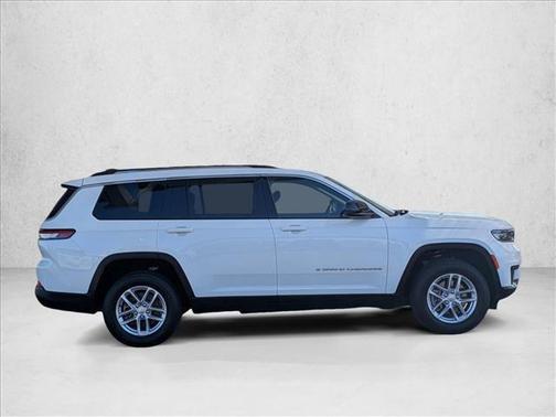 2022 Jeep Grand Cherokee L Laredo