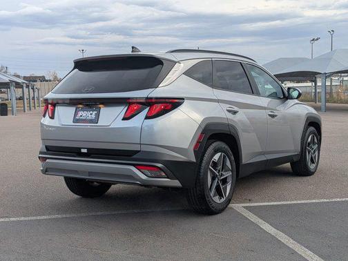 Shimmering Silver 2025 Hyundai TUCSON SEL