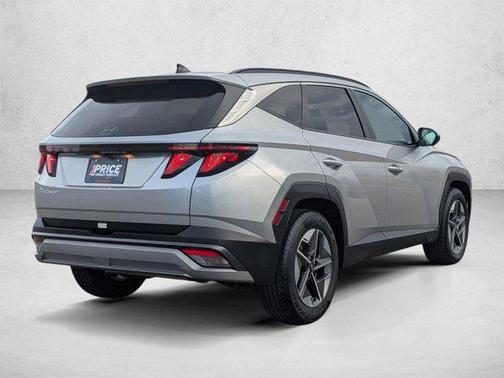 Shimmering Silver 2025 Hyundai TUCSON SEL