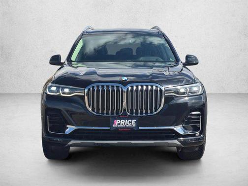 Black Sapphire Metallic 2020 BMW X7 xDrive40i