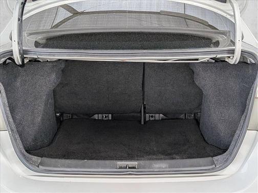 Aspen White 2017 Nissan Sentra SR