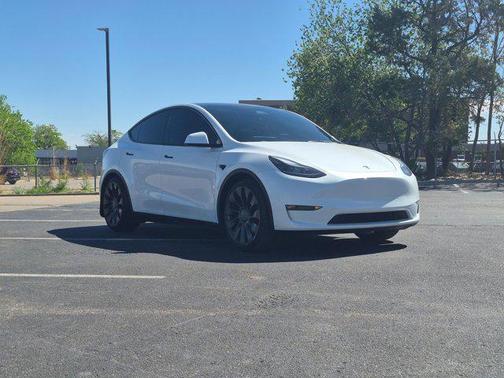Pearl White Multi-Coat 2023 Tesla Model Y Performance Dual Motor All-Wheel Drive