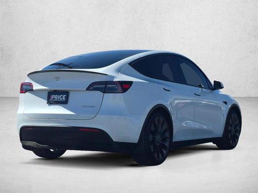 Pearl White Multi-Coat 2023 Tesla Model Y Performance Dual Motor All-Wheel Drive