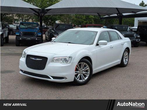 2019 Chrysler 300 Touring