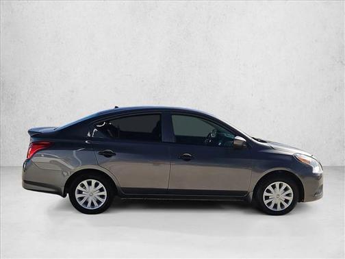 2018 Nissan Versa 1.6 S+
