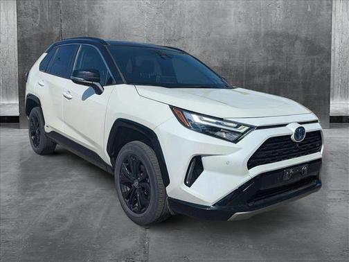2022 Toyota RAV4 Hybrid SE