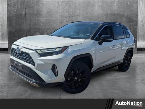2022 Toyota RAV4 Hybrid SE