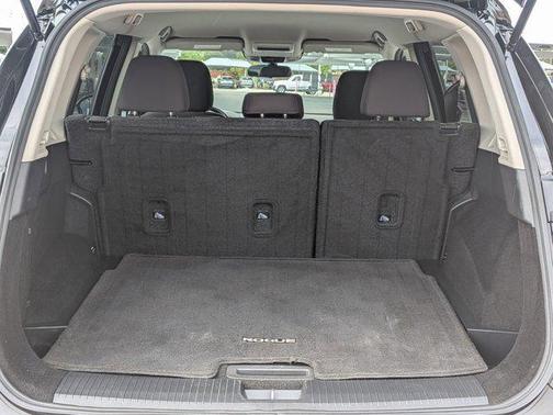 Super Black 2023 Nissan Rogue S