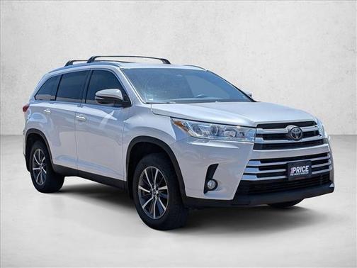 Blizzard Pearl 2019 Toyota Highlander XLE