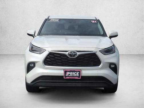 Blizzard Pearl 2021 Toyota Highlander LE