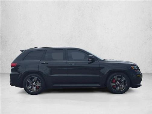 Brilliant Black Crystal Pearlcoat 2015 Jeep Grand Cherokee SRT