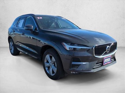 2022 Volvo XC60 B5 Momentum