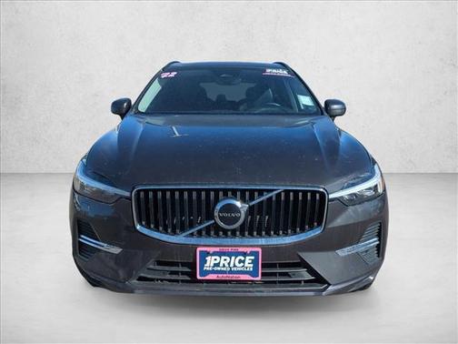 2022 Volvo XC60 B5 Momentum
