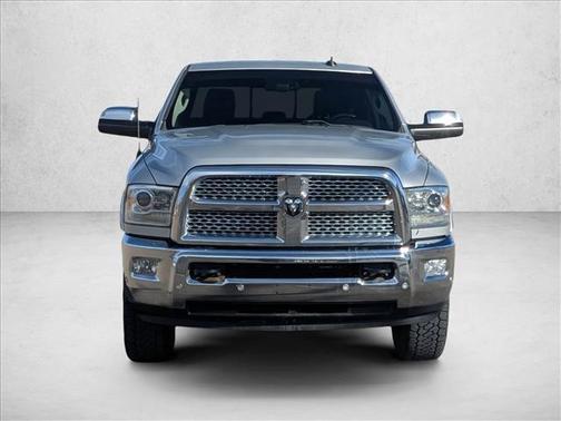 2018 RAM 2500 Laramie Crew Cab 4x4 6'4' Box