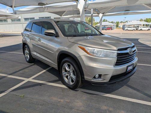 2016 Toyota Highlander Limited Platinum