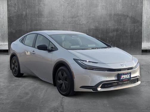 2024 Toyota Prius Prime SE