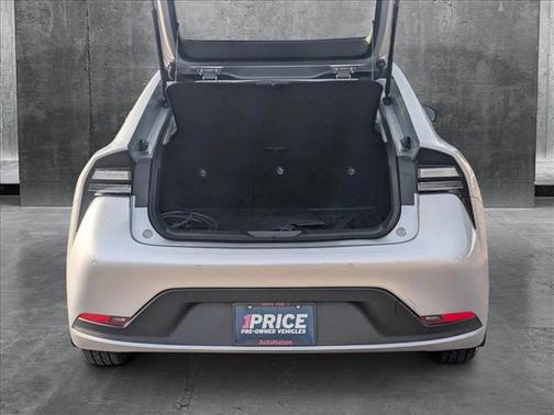 2024 Toyota Prius Prime SE