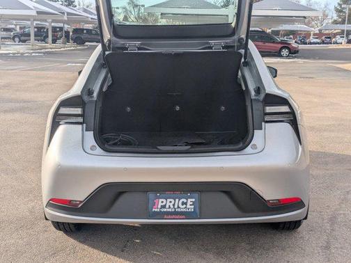 2024 Toyota Prius Prime SE