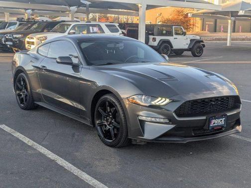 2020 Ford Mustang EcoBoost
