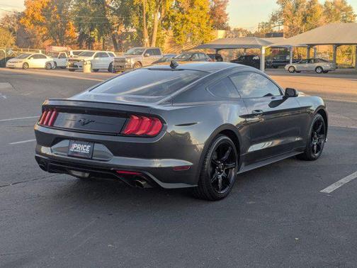 2020 Ford Mustang EcoBoost