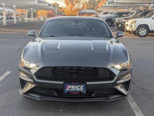 2020 Ford Mustang EcoBoost