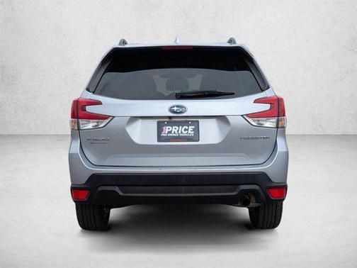 Ice Silver Metallic 2023 Subaru Forester Premium