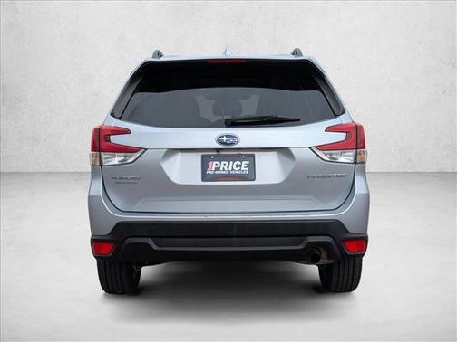 Ice Silver Metallic 2023 Subaru Forester Premium