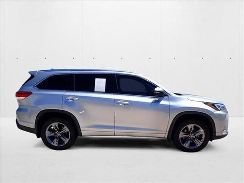 2019 Toyota Highlander Hybrid Platinum