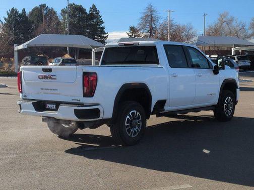 2022 GMC Sierra 2500 AT4