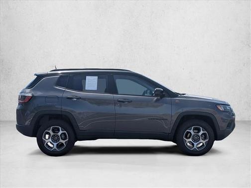 Granite Crystal Metallic Clearcoat 2022 Jeep Compass Trailhawk