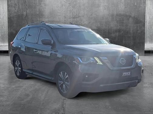2019 Nissan Pathfinder SV