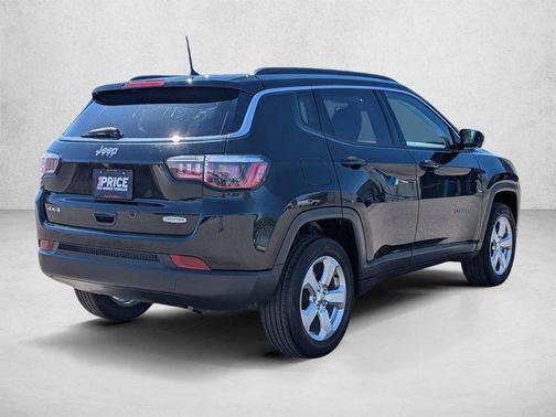 Diamond Black Crystal Pearlcoat 2017 Jeep New Compass Latitude