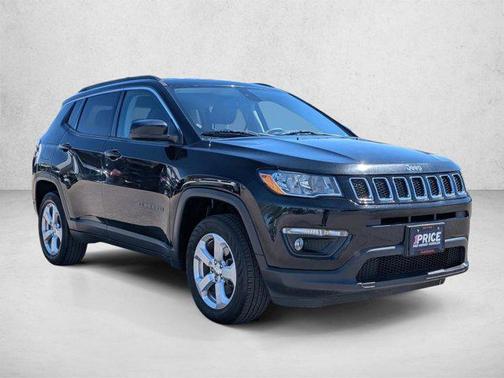 Diamond Black Crystal Pearlcoat 2017 Jeep New Compass Latitude