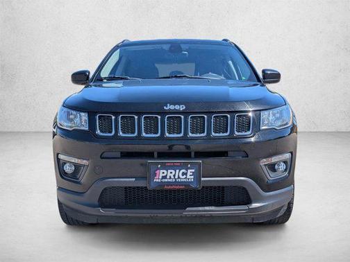 Diamond Black Crystal Pearlcoat 2017 Jeep New Compass Latitude