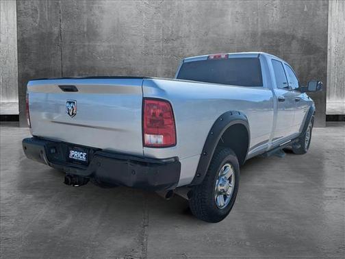 2017 RAM 2500 Tradesman Crew Cab 4x4 8' Box
