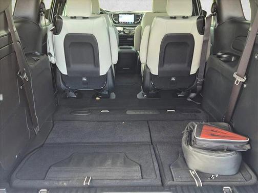 Bright White Clearcoat 2025 Chrysler Pacifica Hybrid Select