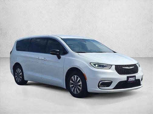 Bright White Clearcoat 2025 Chrysler Pacifica Hybrid Select