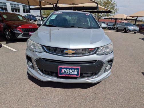 Silver Ice Metallic 2017 Chevrolet Sonic LT