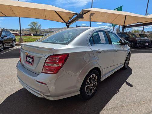 Silver Ice Metallic 2017 Chevrolet Sonic LT