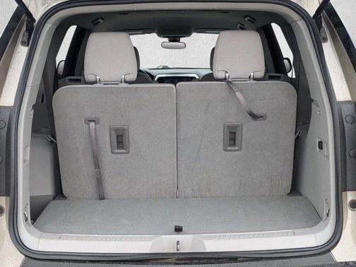 Light Stone Metallic 2022 GMC Acadia AWD SLE