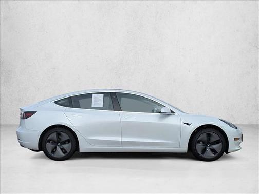 Pearl White Multi-Coat 2018 Tesla Model 3 Long Range