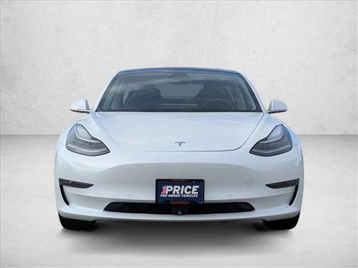 Pearl White Multi-Coat 2018 Tesla Model 3 Long Range