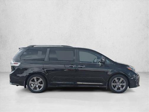 2018 Toyota Sienna SE Premium