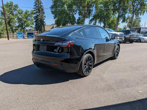 2023 Tesla Model Y Long Range Dual Motor All-Wheel Drive