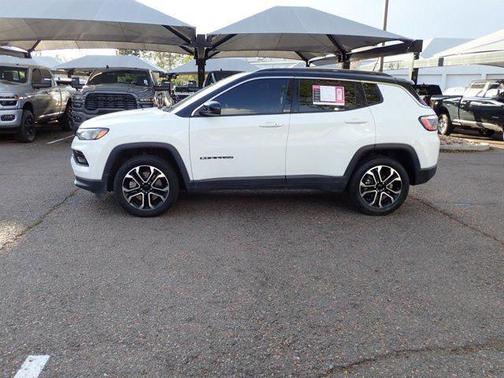 Bright White Clearcoat 2023 Jeep Compass Limited