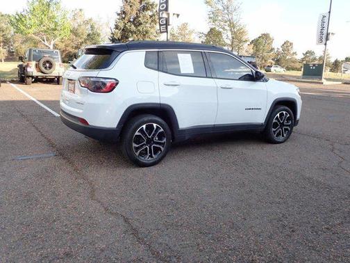 Bright White Clearcoat 2023 Jeep Compass Limited